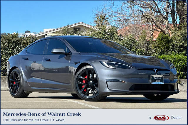 2023 Tesla Model S Plaid AWD photo