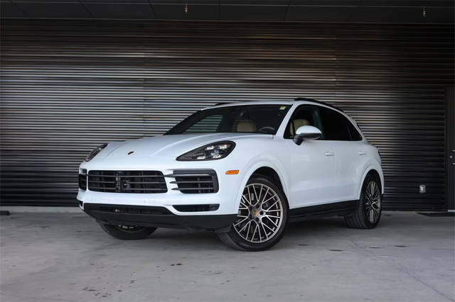 2022 Porsche Cayenne Platinum Edition AWD photo