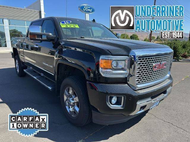2016 GMC Sierra 3500HD Denali 4WD photo