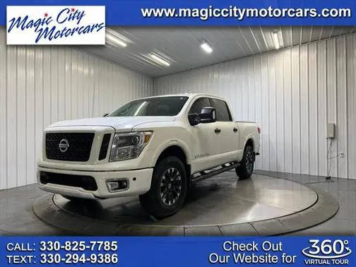 2018 Nissan Titan Platinum Reserve 4WD photo