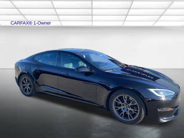 2022 Tesla Model S Plaid AWD photo