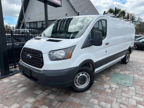 2018 Ford Transit Van RWD photo
