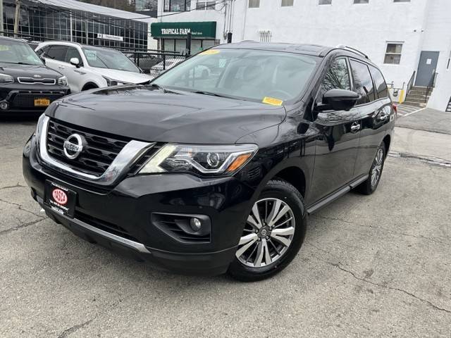 2019 Nissan Pathfinder SL 4WD photo