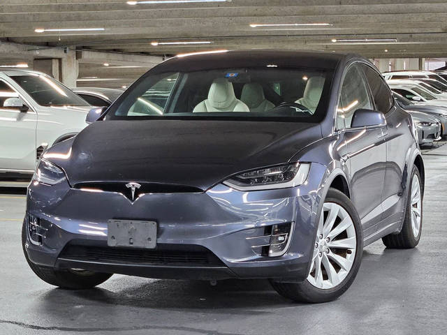 2019 Tesla Model X 75D AWD photo