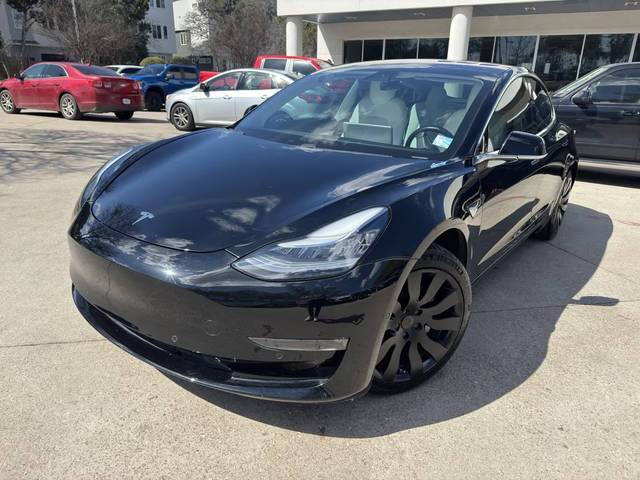 2019 Tesla Model 3 Mid Range RWD photo