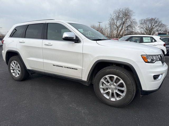2022 Jeep Grand Cherokee Laredo E 4WD photo