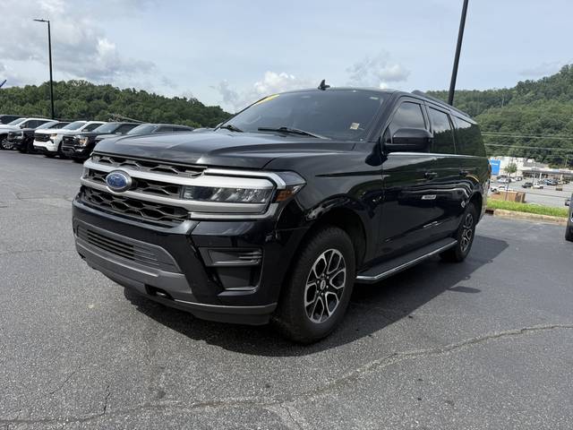 2023 Ford Expedition Max XLT 4WD photo