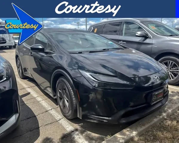 2023 Toyota Prius LE FWD photo