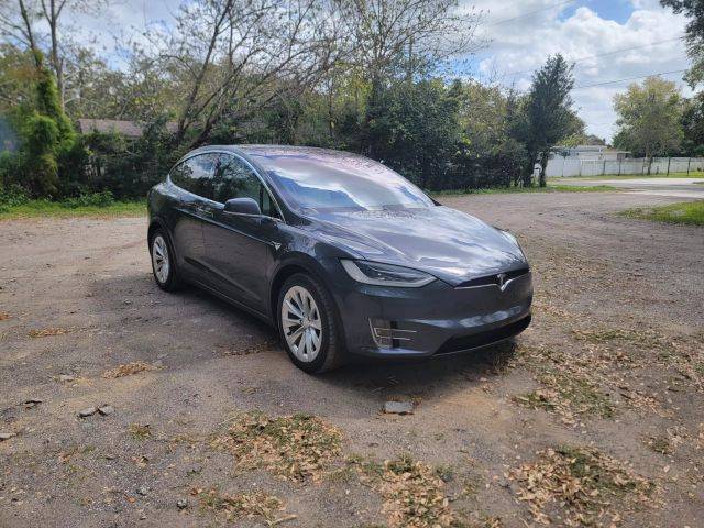 2017 Tesla Model X 90D AWD photo