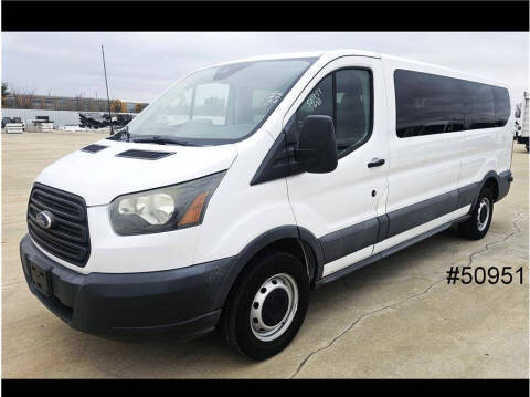 2016 Ford Transit Passenger Wagon  RWD photo
