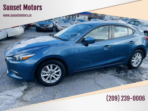 2017 Mazda 3 Sport FWD photo