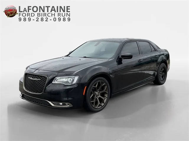 2018 Chrysler 300 300S RWD photo