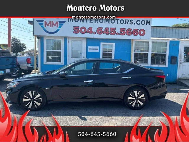 2022 Nissan Altima 2.5 SV FWD photo