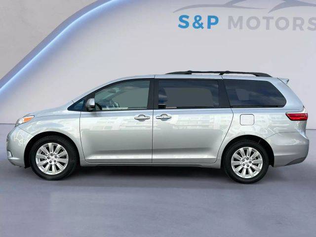 2015 Toyota Sienna XLE Premium AWD photo