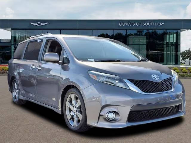 2015 Toyota Sienna SE Premium FWD photo