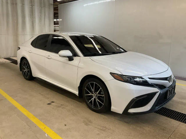 2023 Toyota Camry SE FWD photo