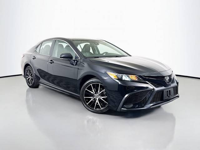 2023 Toyota Camry SE Nightshade FWD photo