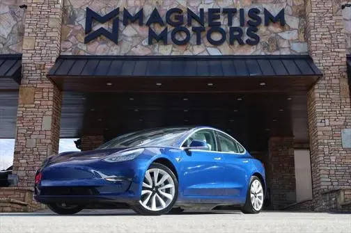2018 Tesla Model 3 Mid Range Battery RWD photo