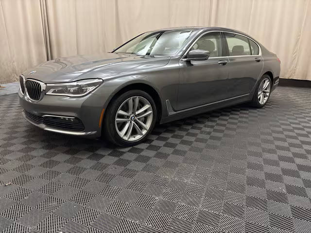 2017 BMW 7 Series 750i xDrive AWD photo