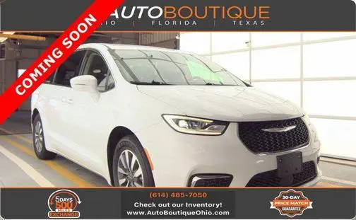 2022 Chrysler Pacifica Minivan Hybrid Touring L FWD photo