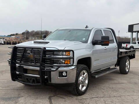 2017 Chevrolet Silverado 2500HD LT 4WD photo