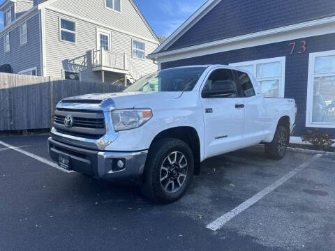 2015 Toyota Tundra SR5 4WD photo