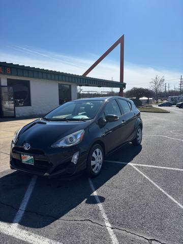 2016 Toyota Prius c Four FWD photo