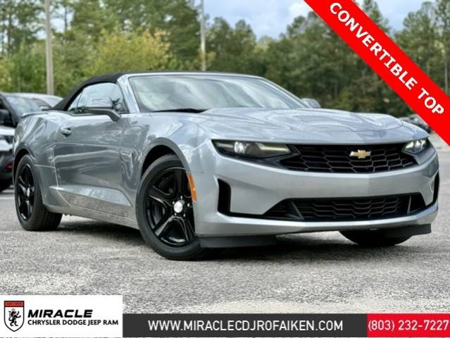 2023 Chevrolet Camaro 1LT RWD photo