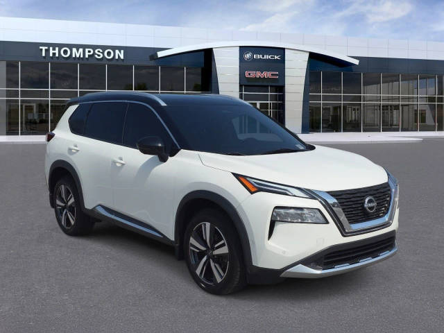 2022 Nissan Rogue Platinum FWD photo