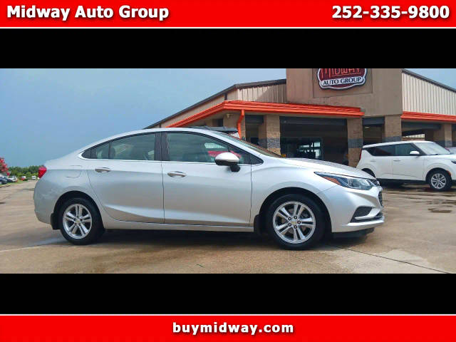 2017 Chevrolet Cruze LT FWD photo