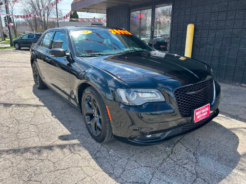 2023 Chrysler 300 300S RWD photo