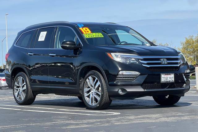 2016 Honda Pilot Elite AWD photo