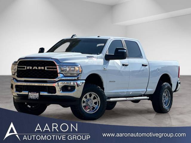 2023 Ram 2500 Big Horn 4WD photo