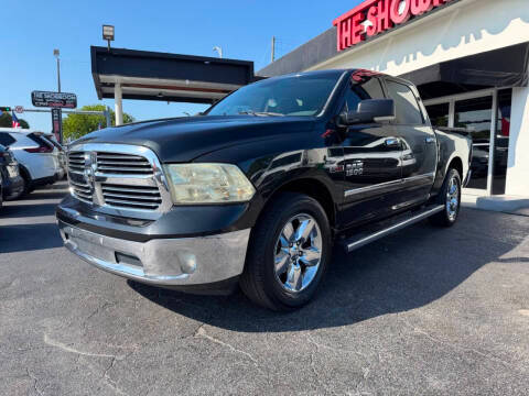 2015 Ram 1500 Lone Star RWD photo