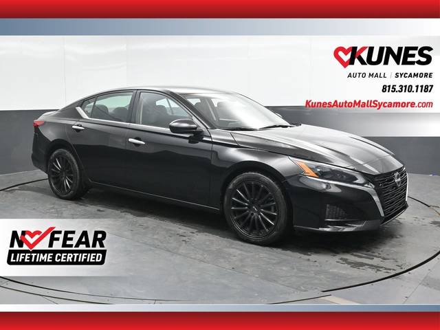 2023 Nissan Altima 2.5 SV FWD photo