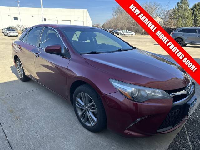 2016 Toyota Camry SE FWD photo