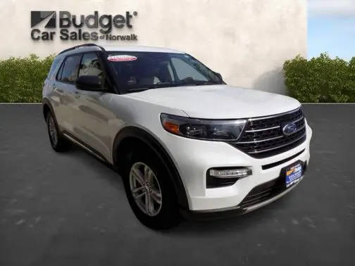 2023 Ford Explorer XLT 4WD photo