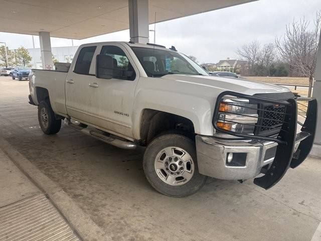 2016 Chevrolet Silverado 2500HD LT 4WD photo