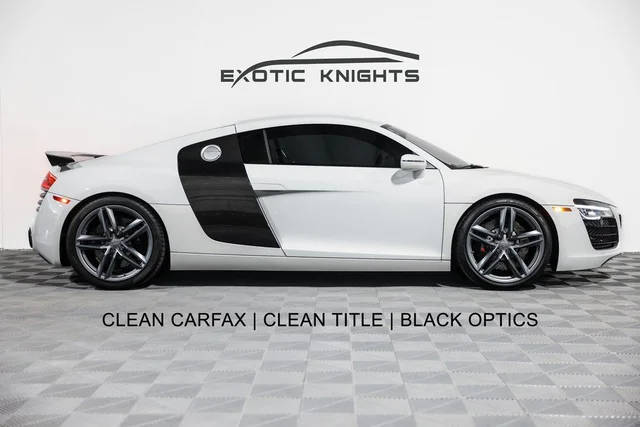 2015 Audi R8 V8 AWD photo