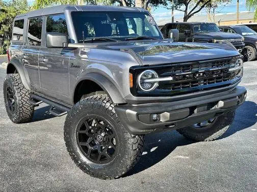 2022 Ford Bronco 4 Door Base 4WD photo