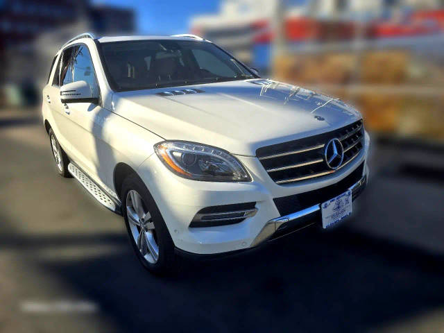 2015 Mercedes-Benz M-Class ML 350 AWD photo