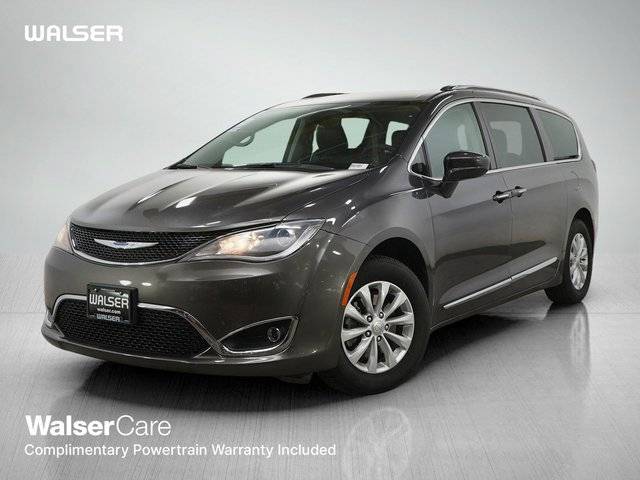 2019 Chrysler Pacifica Minivan Touring L FWD photo