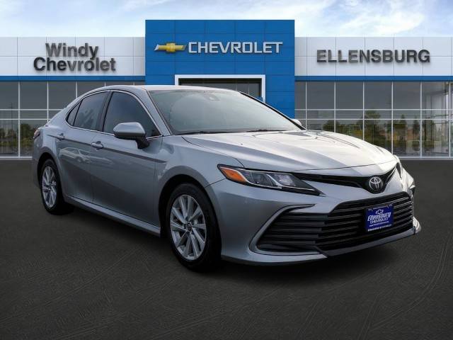2023 Toyota Camry LE FWD photo