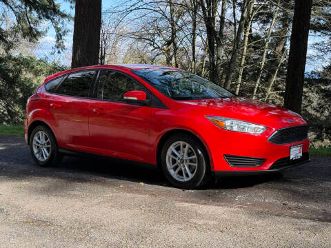 2015 Ford Focus SE FWD photo