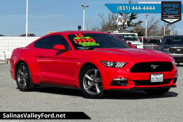 2015 Ford Mustang V6 RWD photo