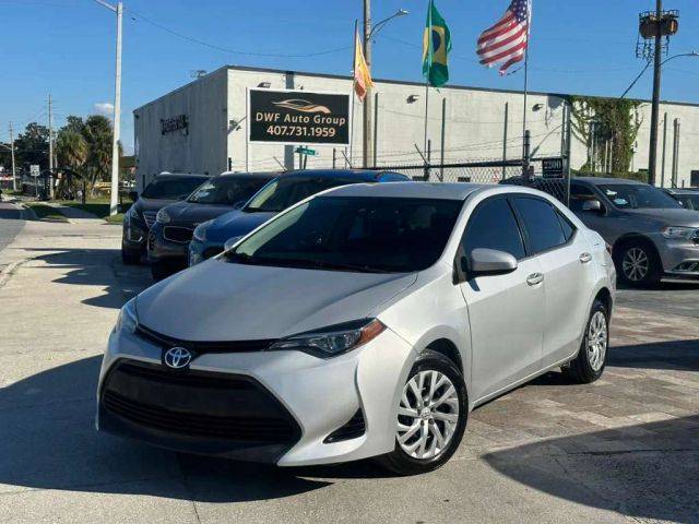 2018 Toyota Corolla LE FWD photo