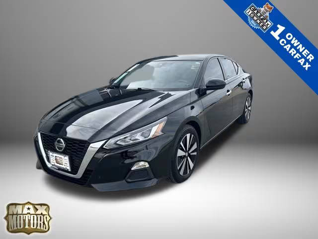 2022 Nissan Altima 2.5 SV FWD photo