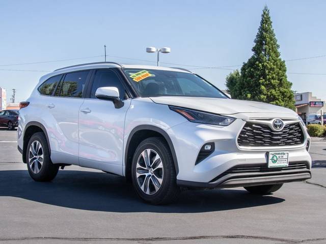 2023 Toyota Highlander XLE AWD photo