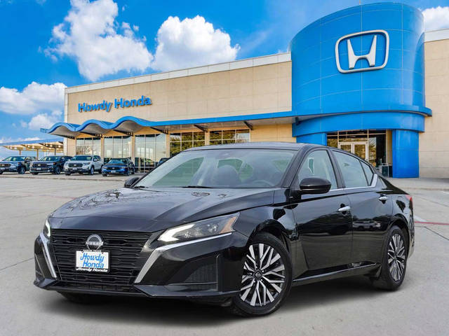 2023 Nissan Altima 2.5 SV FWD photo