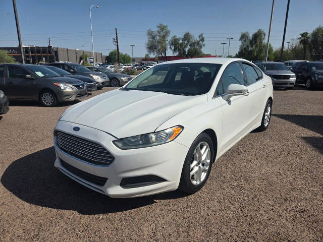 2015 Ford Fusion SE FWD photo